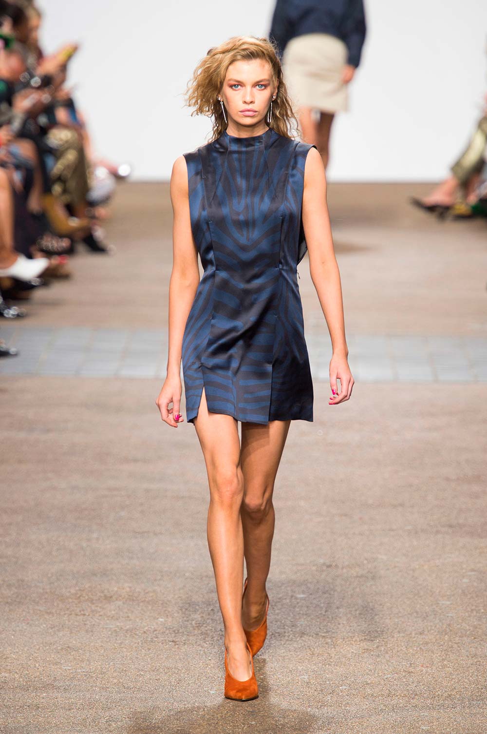 Topshop-Unique-Spring-summer-2017-LFW-04