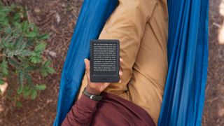 Amazon Kindle (2022) in hand
