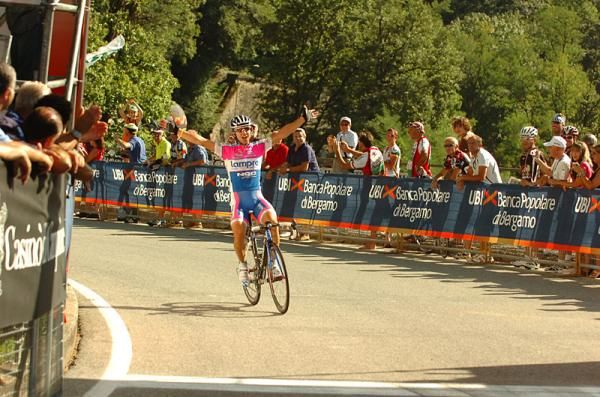 Mauro Santambrogio (Lampre-NGC) wins the Tre Valli Varesine