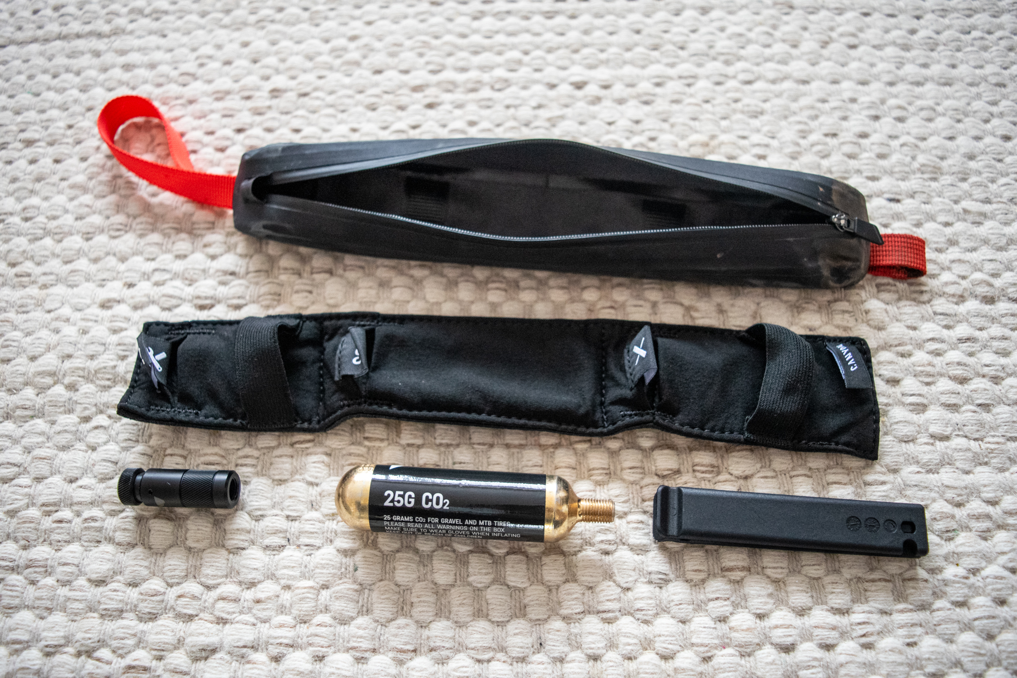 The Canyon Grail downtube LOAD storage bag