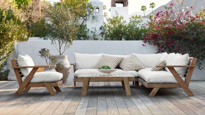 Outdoor living room ideas: 15 ways to maximise garden space | Woman & Home