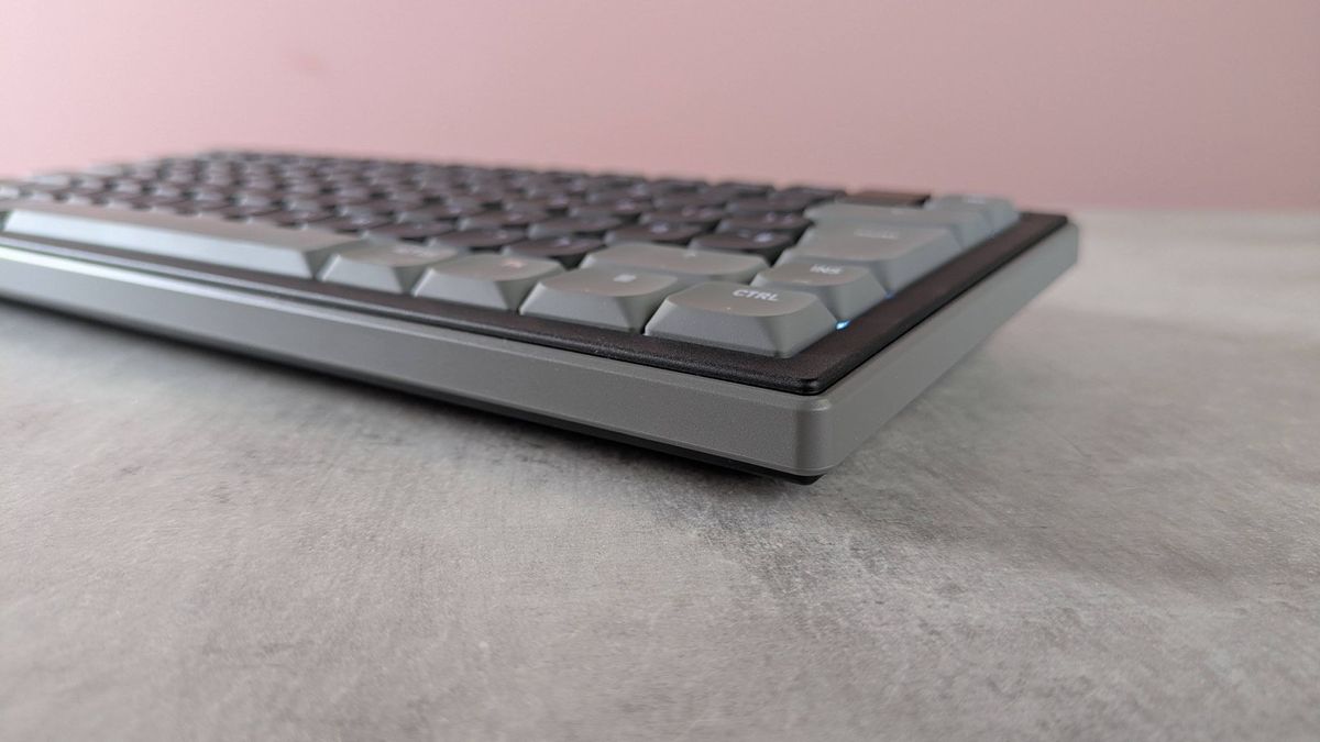 Cherry XTRFY K63W Pro Compact Ultra-Wideband