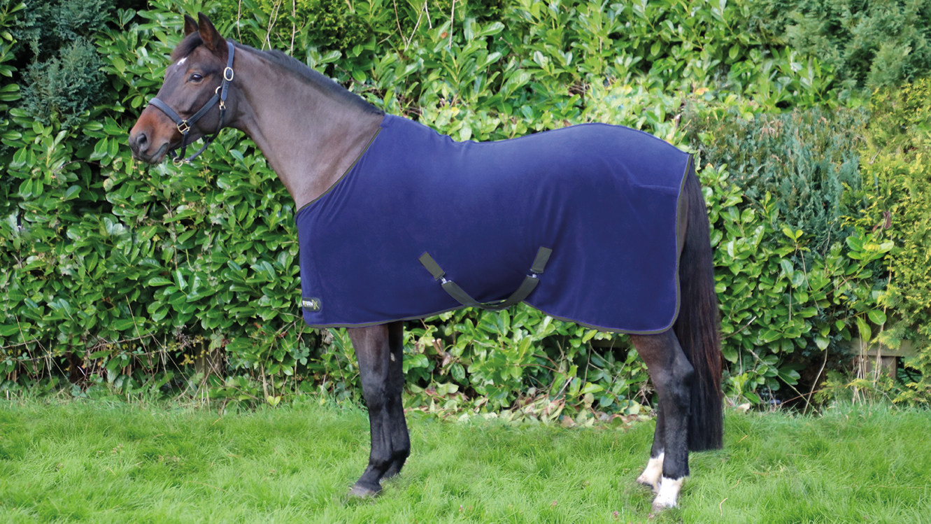 27148 - StormX Original Snug Fleece Rug - Lifestyle