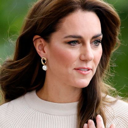 Kate Middleton and Meghan Markle twin in the same Sezane sweater