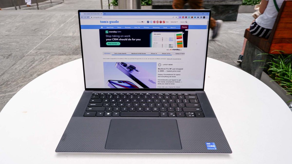 Dell XPS 15 OLED (2022) review: A great MacBook Pro alternative | Tom's ...