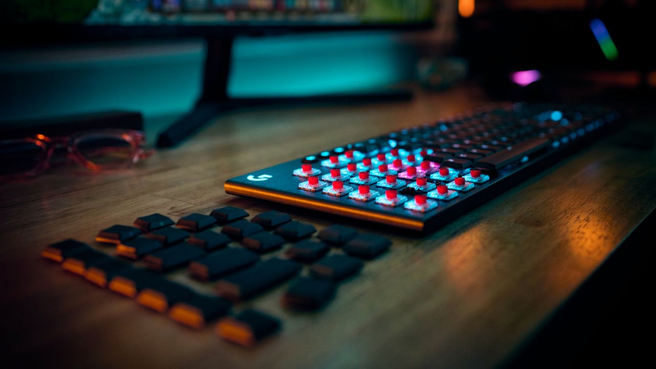 Logitech G915 X low profile keyboard