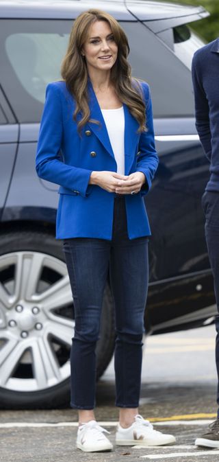 Kate Middleton in Veja trainers