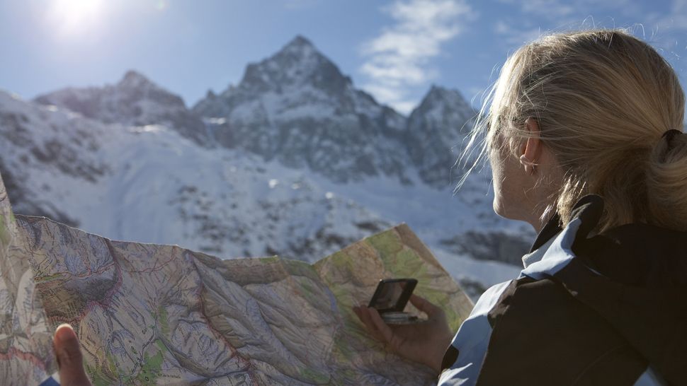 How to orientate a map let us point you the right way Advnture