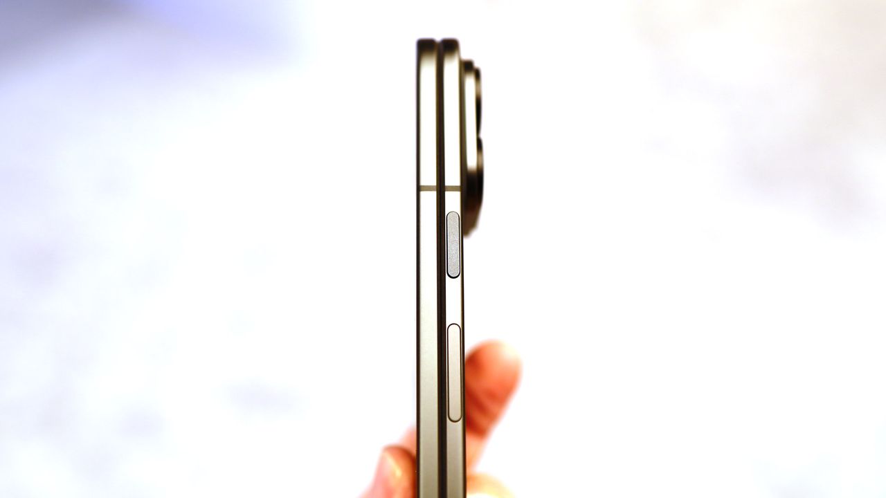 Google Pixel 11 Pro Fold HANDS ON