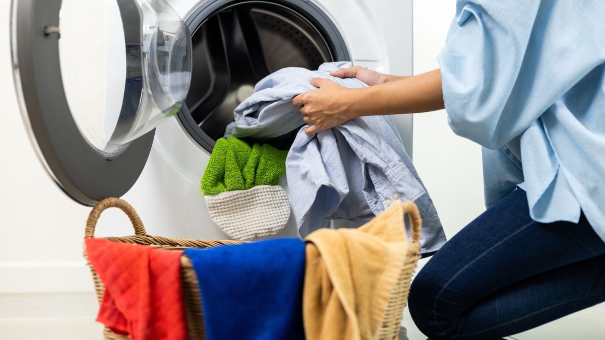 Hacker breaks into on-campus smart washing machines — management eventually disables devices, leaving thousands of students with no reliable laundry service
