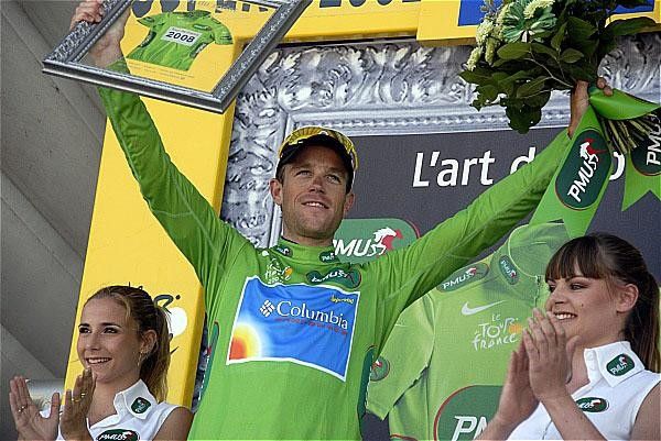 Kim Kirchen (Columbia) took over the green jersey, but Thor Hushovd will wear it as long as Kirchen is in yellow.