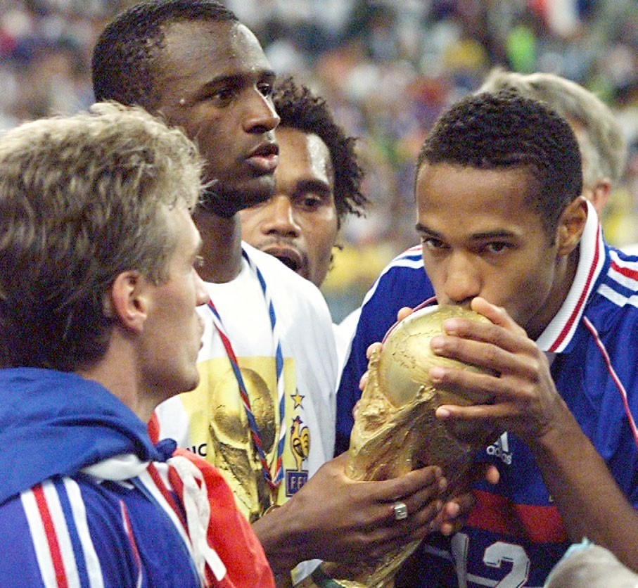 FFT384.feat_bitspecial.gettyimages_160040837