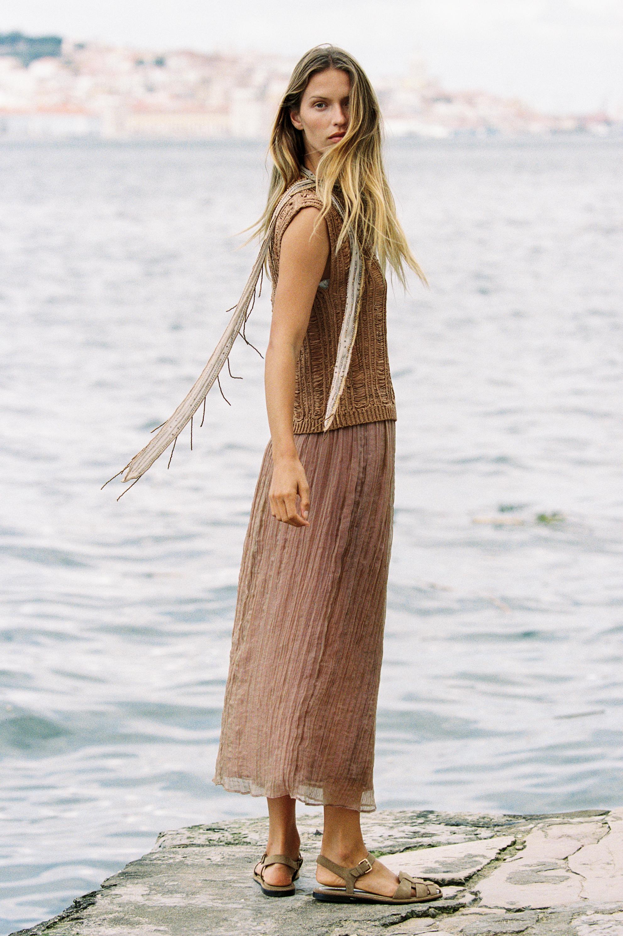 Wrinkled Effect Midi Skirt