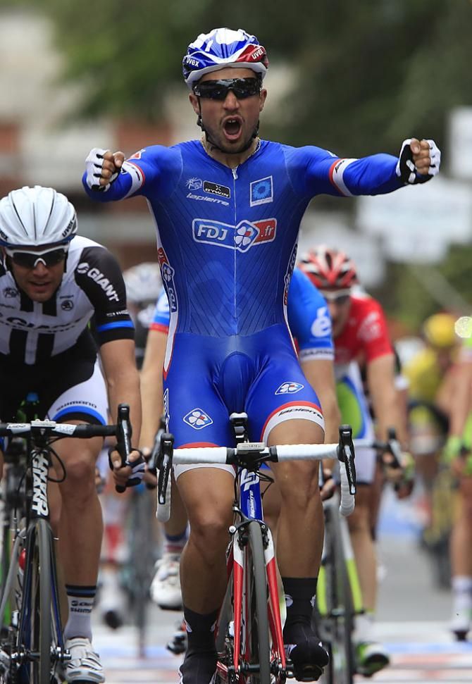 Nacer Bouhanni (FDJ) is victorious at the end of stage 7 of the Giro d'Italia