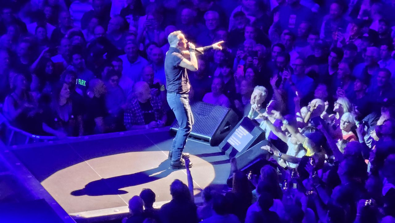 Bruce Springsteen photographed with Samsung Galaxy S23 Ultra 10x zoom