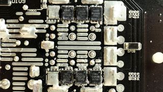 Antec Signature Titanium 1000W 12V FETs and VRMs