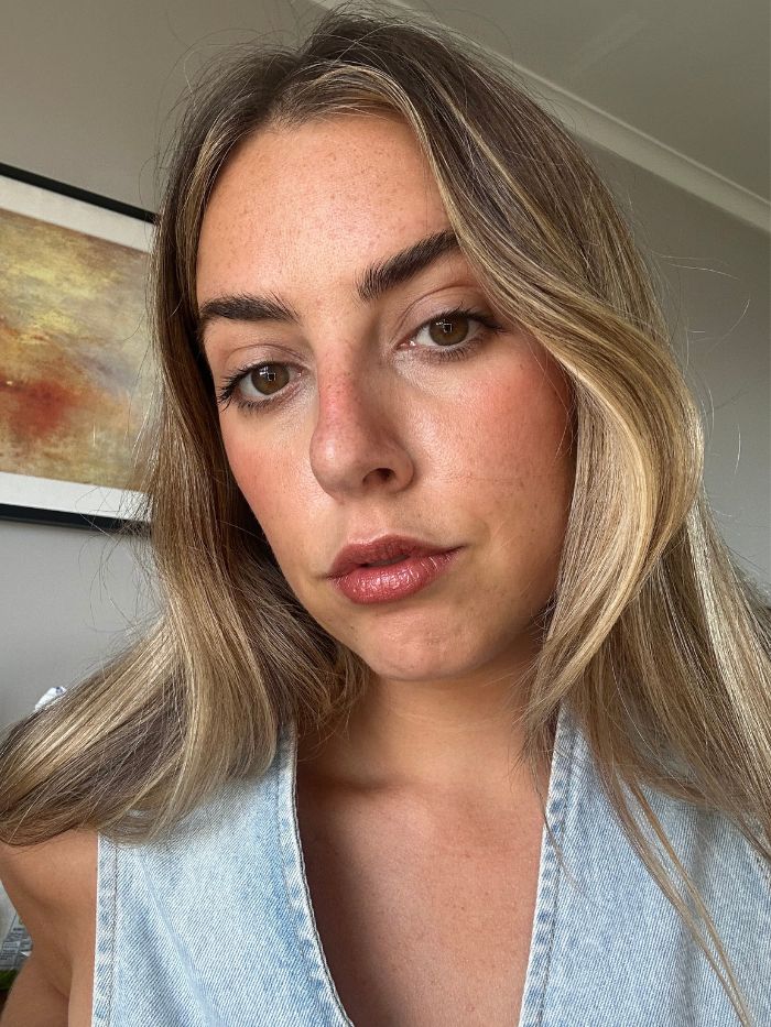 Shannon Lawlor wearing Clinique Almost Lipstick Nude Honey