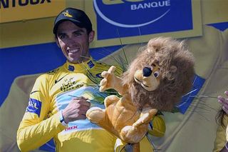 Alberto Contador (Astana) remains in yellow with one day to go.