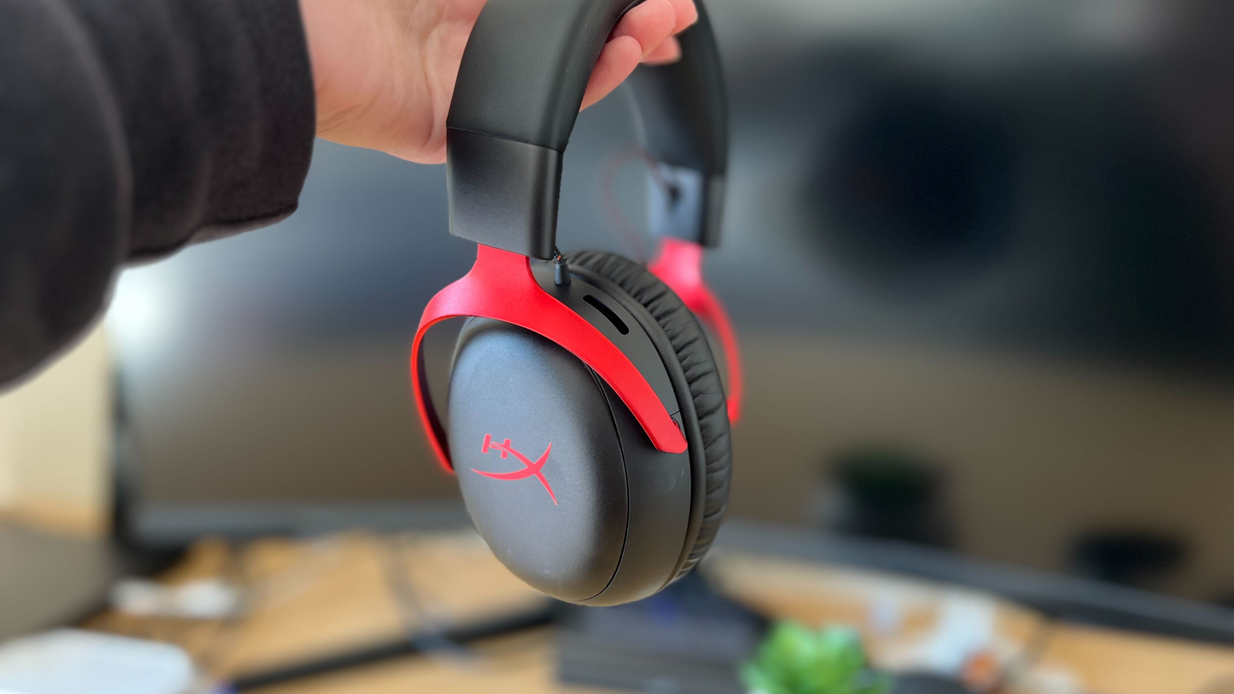 Обзор HyperX Cloud 3 Wireless: «комфорт и батарея в ущерб функциональности»