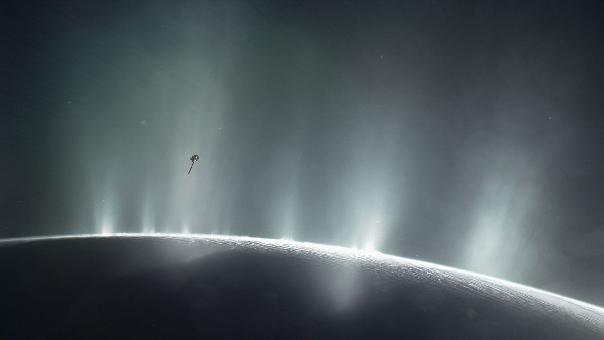 První detekce fosforu ukazuje, že Enceladus obsahuje všechny složky nezbytné pro život