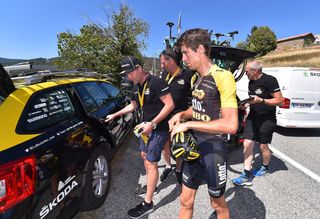 George Bennett abandons the Tour de France during stage 16