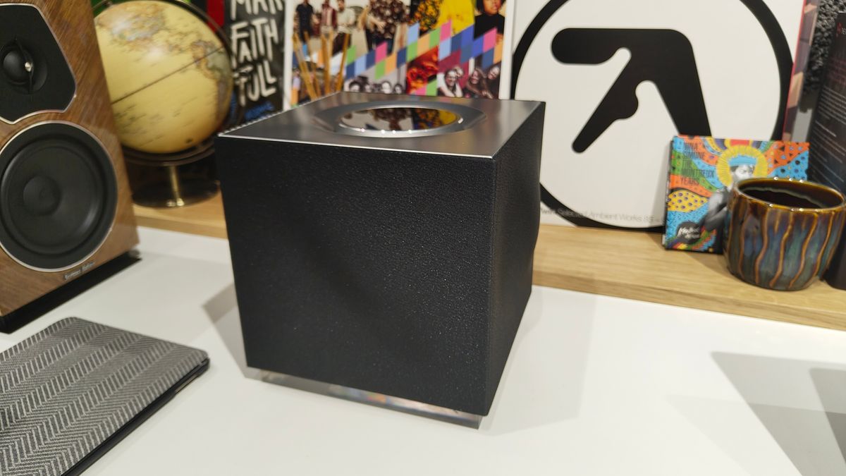 Naim Mu-so QB front view on a white desk