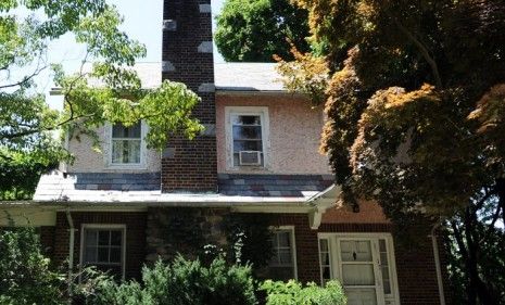 Vicky Pelaez and Juan Lazaro lived in this suburban Yonkers, NY home.