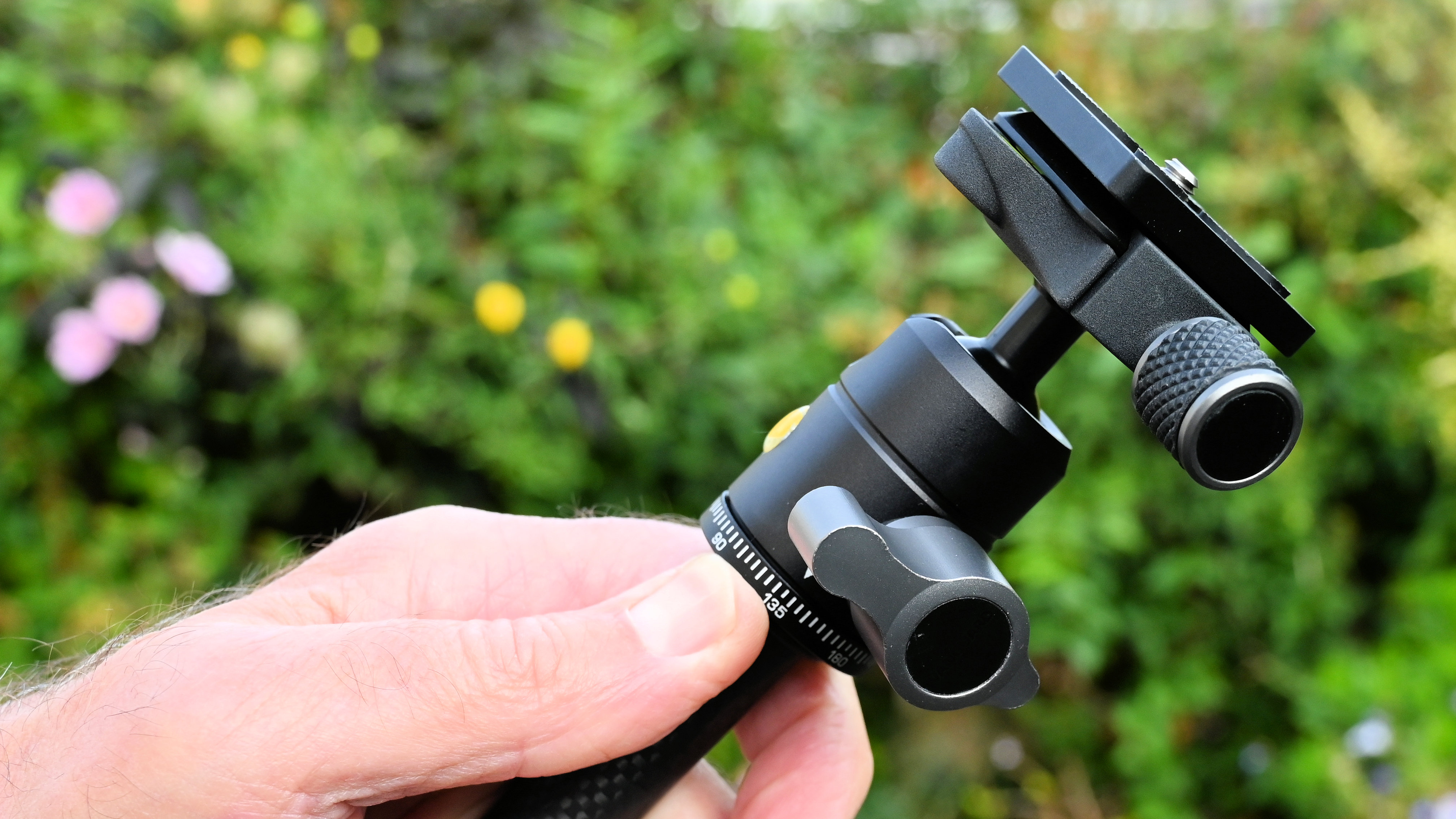 Vanguard Vesta TB 204CB tripod kit