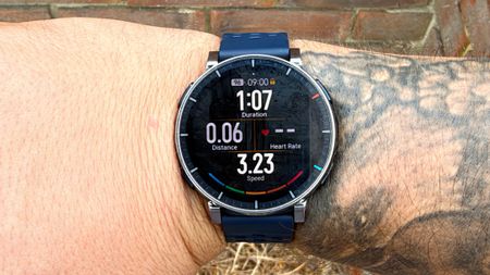Amazfit Active 3 Premium in black on wrist
