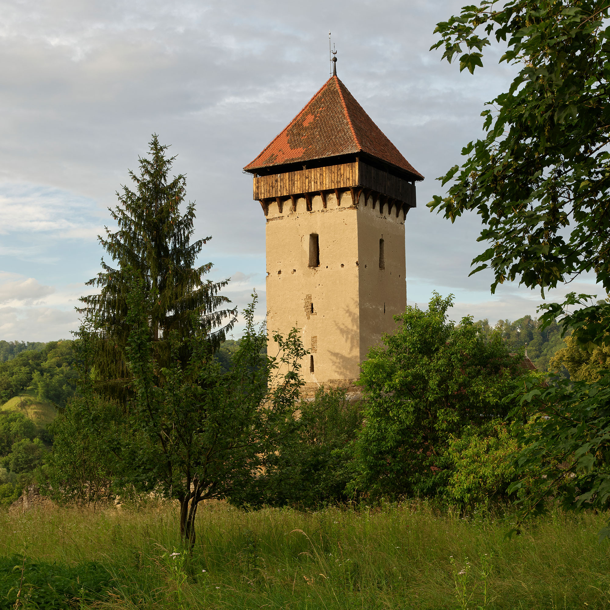 The parish church tower at Malancrav.