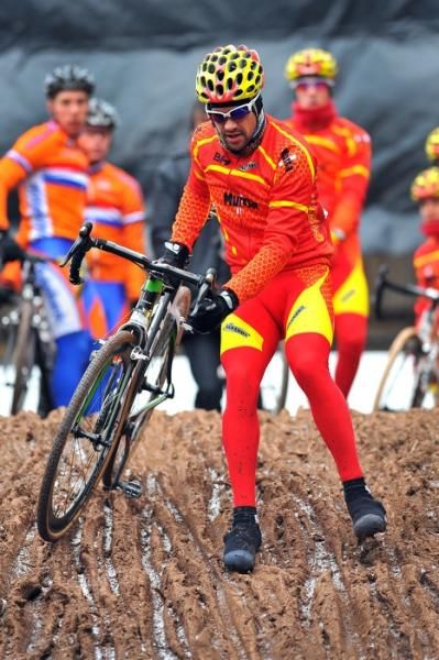 The Spanish team train on the course.