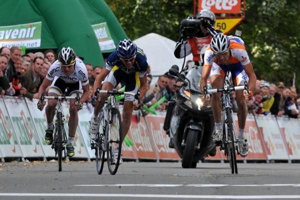 Cadel Evans lost ground in the sprint behind Ricco and Martens.