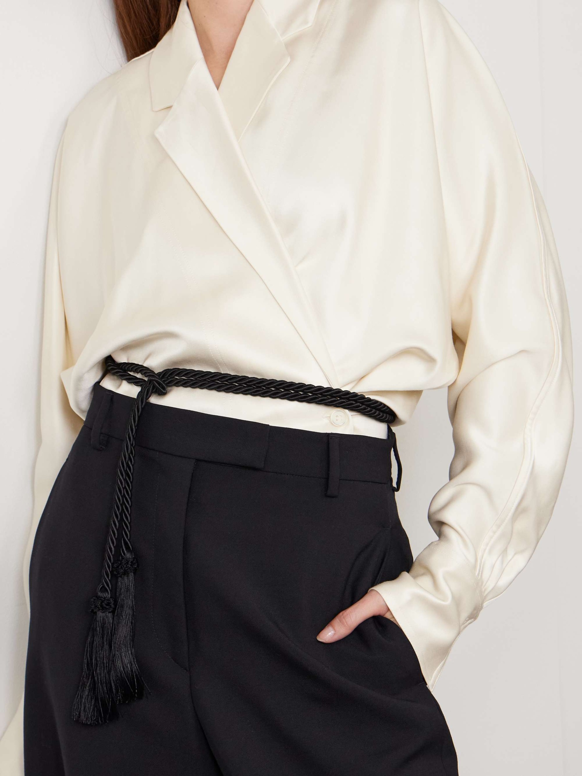 LE SUNDIAL Tasseled Woven Cord Belt
