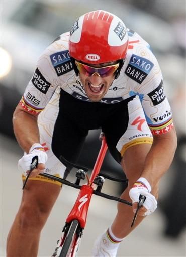 Fabian Cancellara (Team Saxo Bank) powers to the finish line.