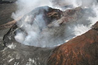 PuuOO crater on Kilauea volcano