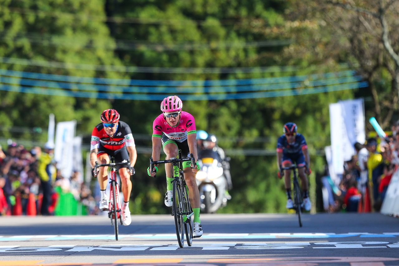 Matti Braschel crosses the line