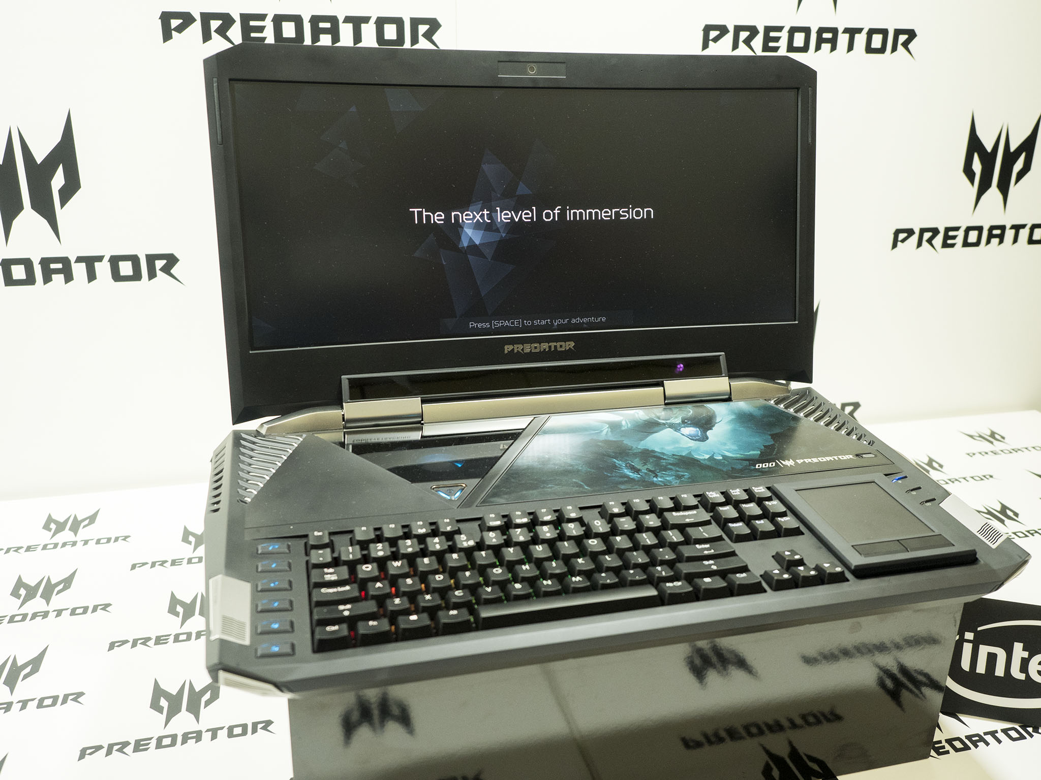 Acer's insane 21-inch curved-screen Predator 21 X 'laptop' has an insane  price: $8,999