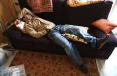 A smart Netflix employee invents wristband that pauses your shows when you fall asleep