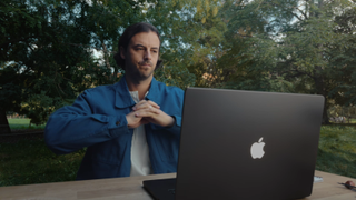 Apple MacBook Pro OLED