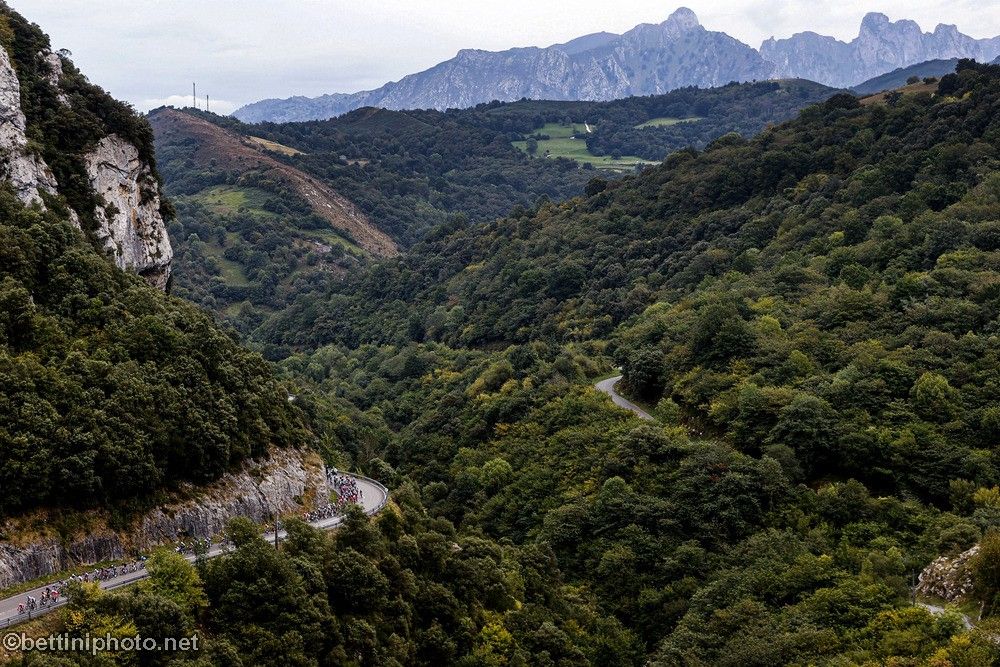Vuelta Espana 2021 - 76th Edition - 17th stage Unquera - Lagos de Covadonga 185,8 km - 01/09/2021 - Scenery - photo Luis Angel Gomez/BettiniPhoto&Acirc;&copy;2021