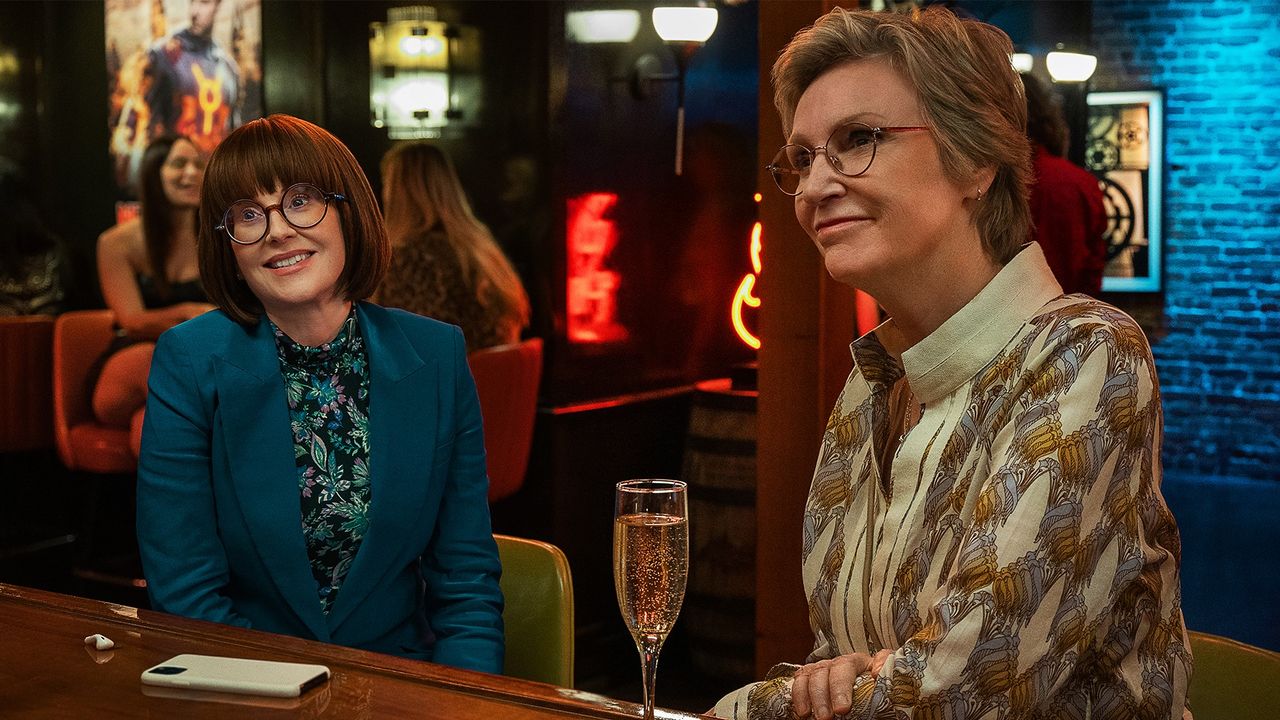Megan Mullally and Jane Lynch at the bar in Party Down