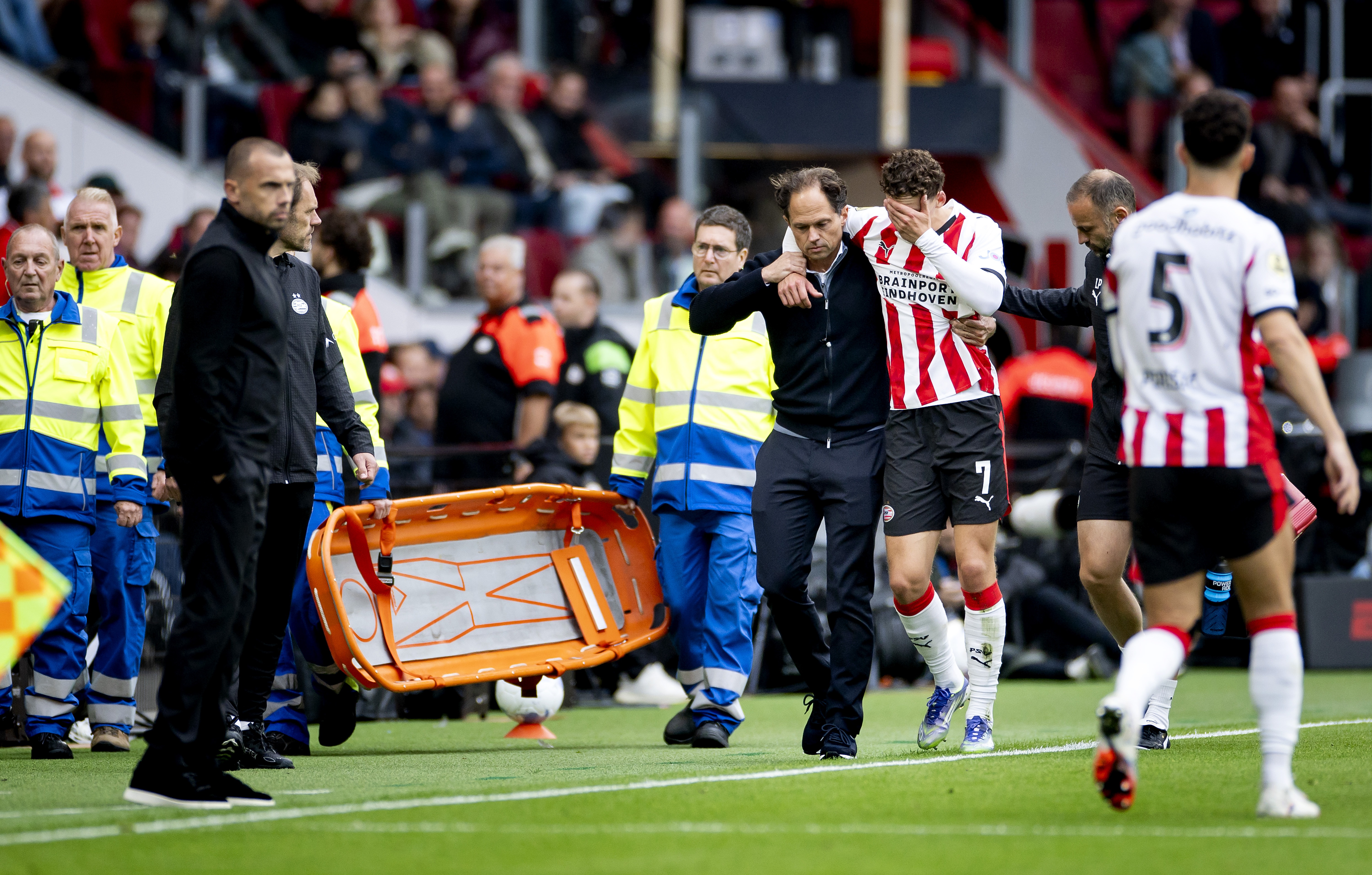Ruben van Bommel suffers an ACL injury during PSV&#039;s game against AFC Ajax