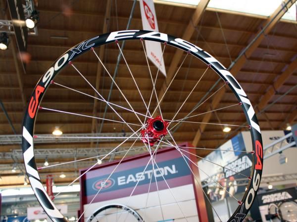 Easton's new EA90 XC mountain bike wheels look to be a compelling new option for riders seeking a reasonably lightweight cross-country or trail wheelset at a surprisingly attainable price.