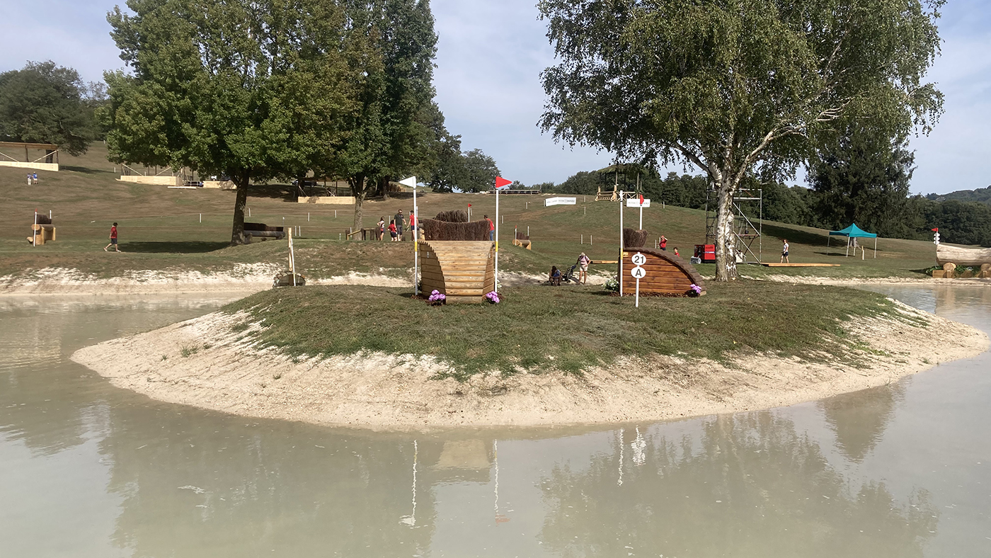 Eventing World Championships cross-country course: fence 21a direct route