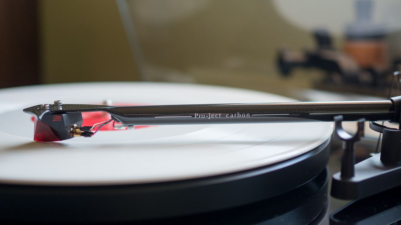 Pro-Ject Debut Carbon on a table