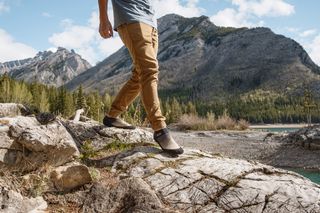 Skinner hiking hybrid sock shoes