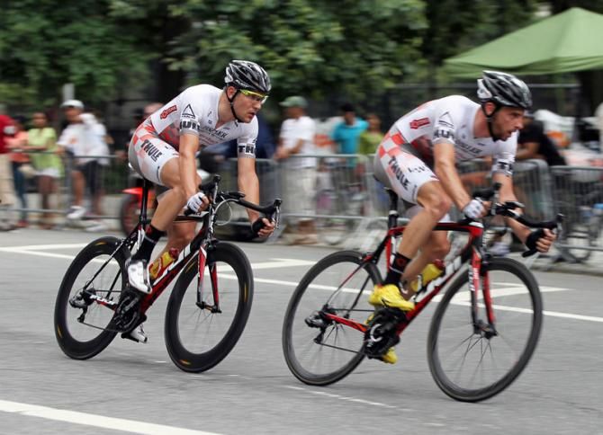 Marcel Kalz (Team Rudy Project Racing) concentrates as his teammate shifts into gear.