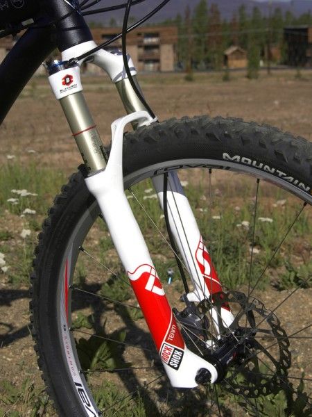 RockShox's superb new SID handled the suspension duties up front