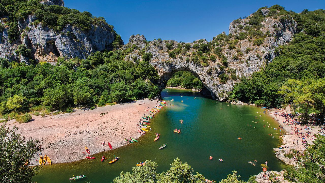 Pont d&amp;#039;Arc, Ardèche © iStockphotos