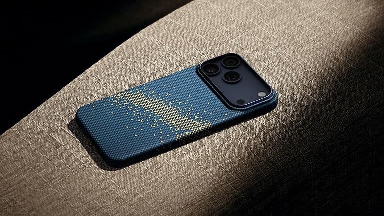 Pitaka Moment Aramid UltraGuard Case for iPhone 17 Pro Max